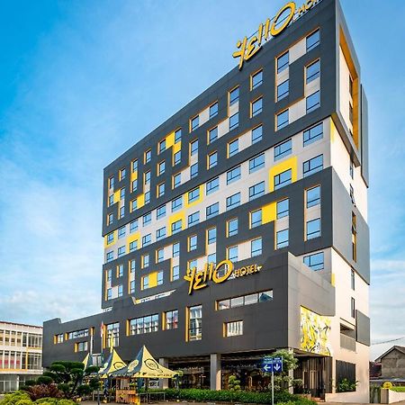 Yello Hotel Jambi Paalmerah Экстерьер фото