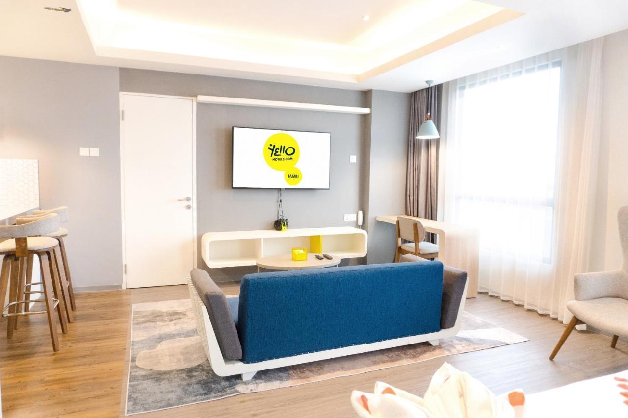 Yello Hotel Jambi Paalmerah Экстерьер фото